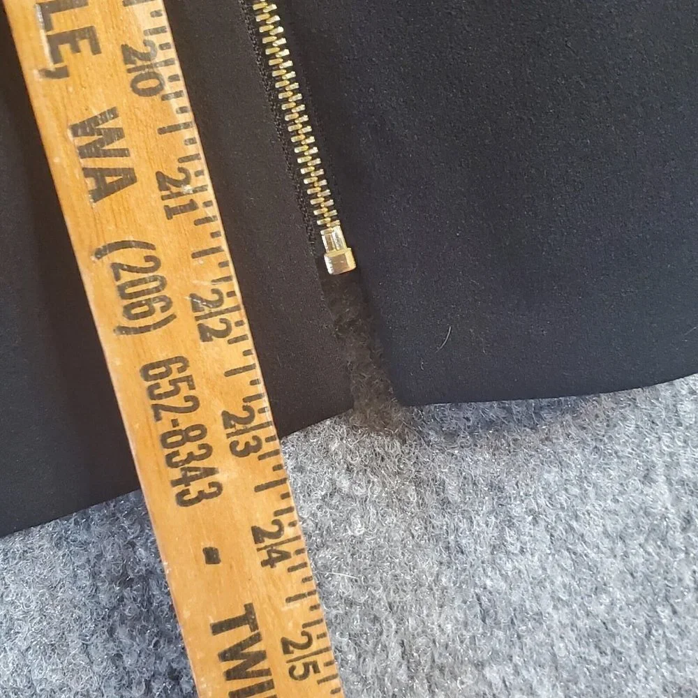 Dennis By Dennis Basso Black Womens Blazer With Gold accent Buttons Size Large - Picture 6 of 10